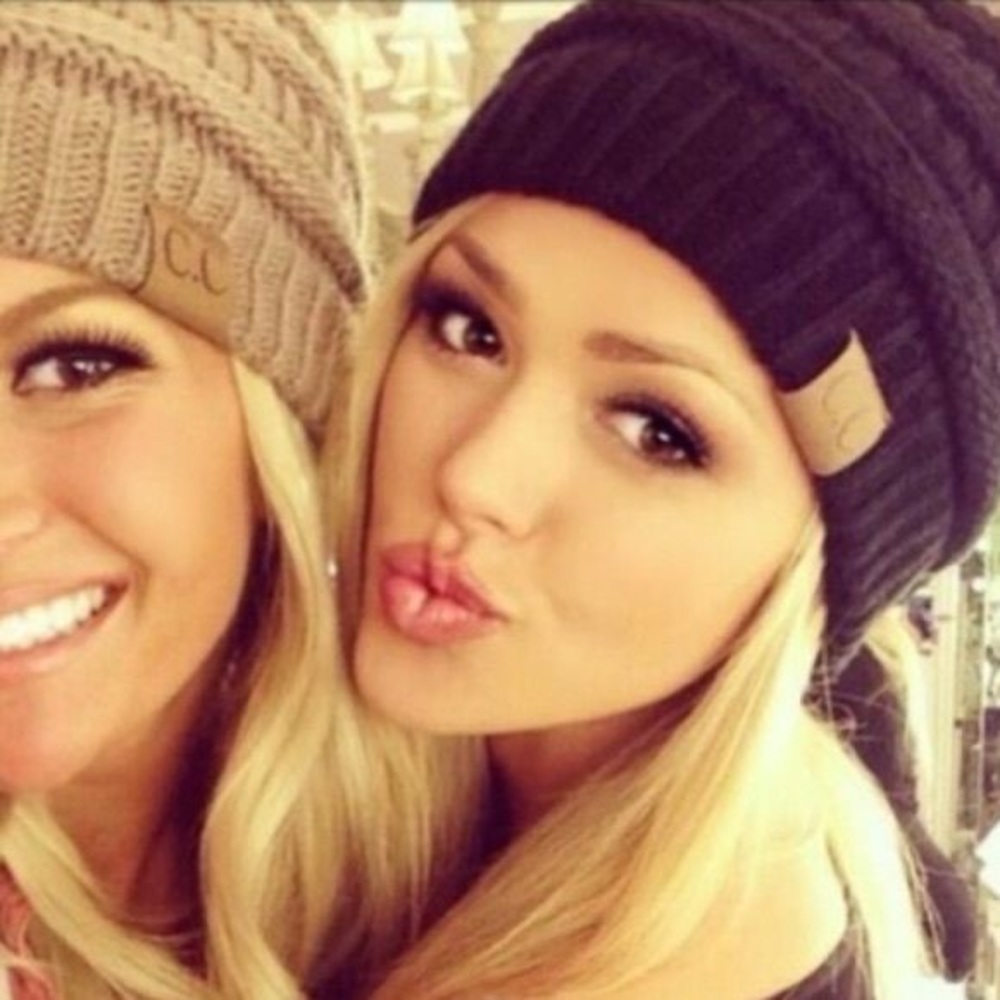 CC Beanie Dark Purple - One Size - BNWT